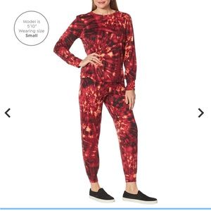 G by Giuliana G-Knit 2-piece Jogger Set, size medium, beet red tie dye, EUC